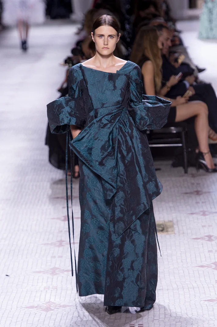 givenchy-hc-rf19-1521.jpg