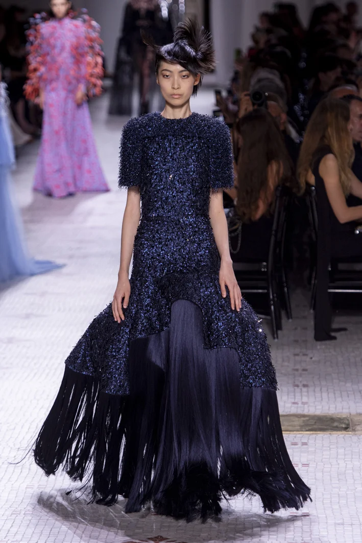 givenchy-hc-rf19-1571.jpg