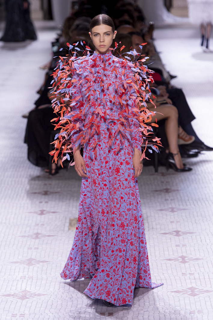 givenchy-hc-rf19-1611.jpg