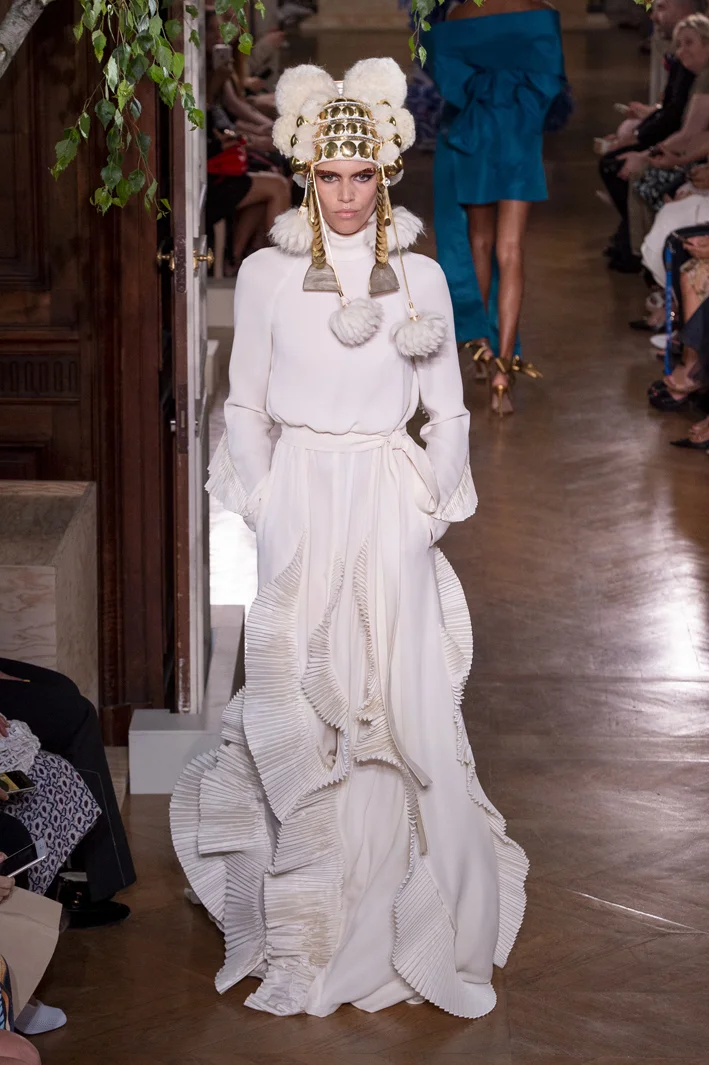 valentino-hc-rf19-3954.jpg