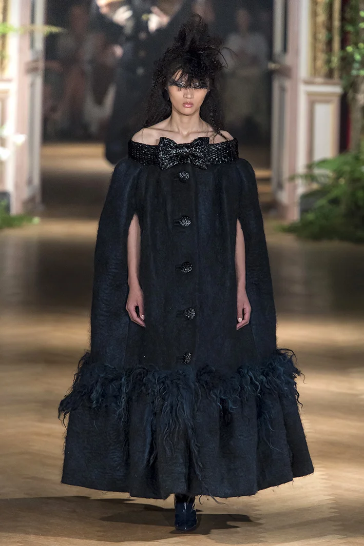 viktor-e-rolf-hc-rf19-2973.jpg