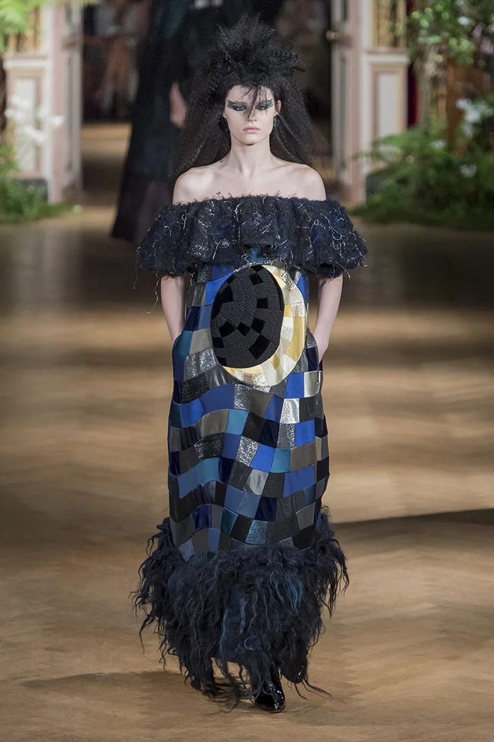 viktor-e-rolf-hc-rf19-3033.jpg