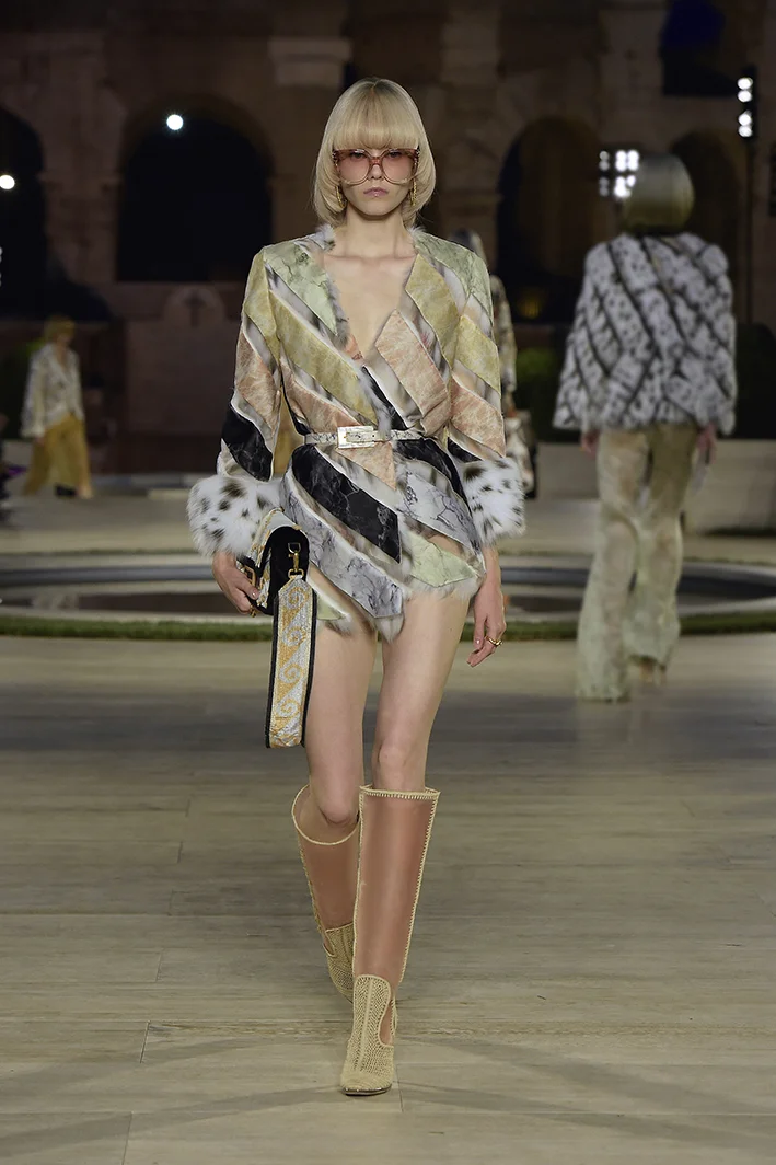 Fendi-PO-HC-F19-0004.jpg