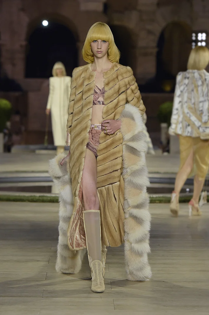 Fendi-PO-HC-F19-0007.jpg