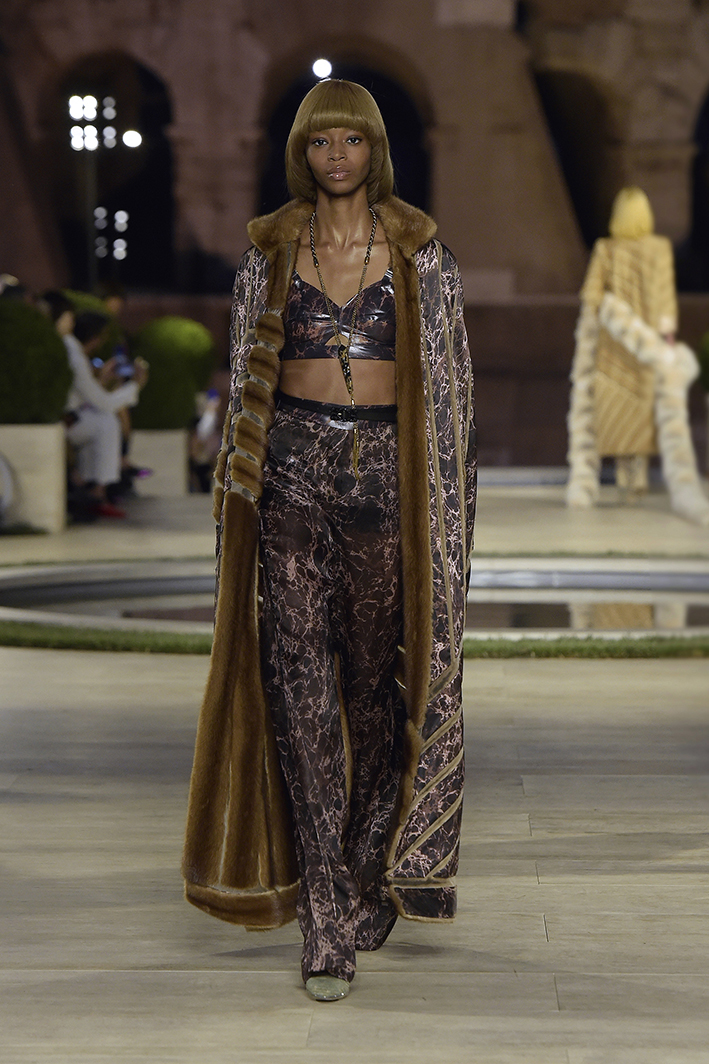 Fendi-PO-HC-F19-0010.jpg
