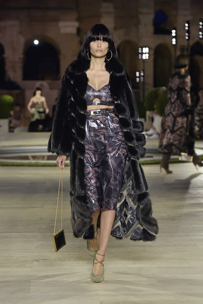 Fendi-PO-HC-F19-0013.jpg