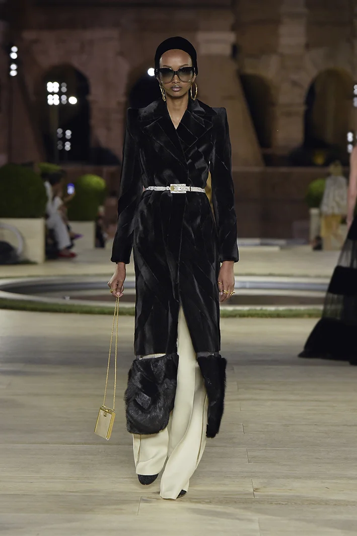 Fendi-PO-HC-F19-0016.jpg