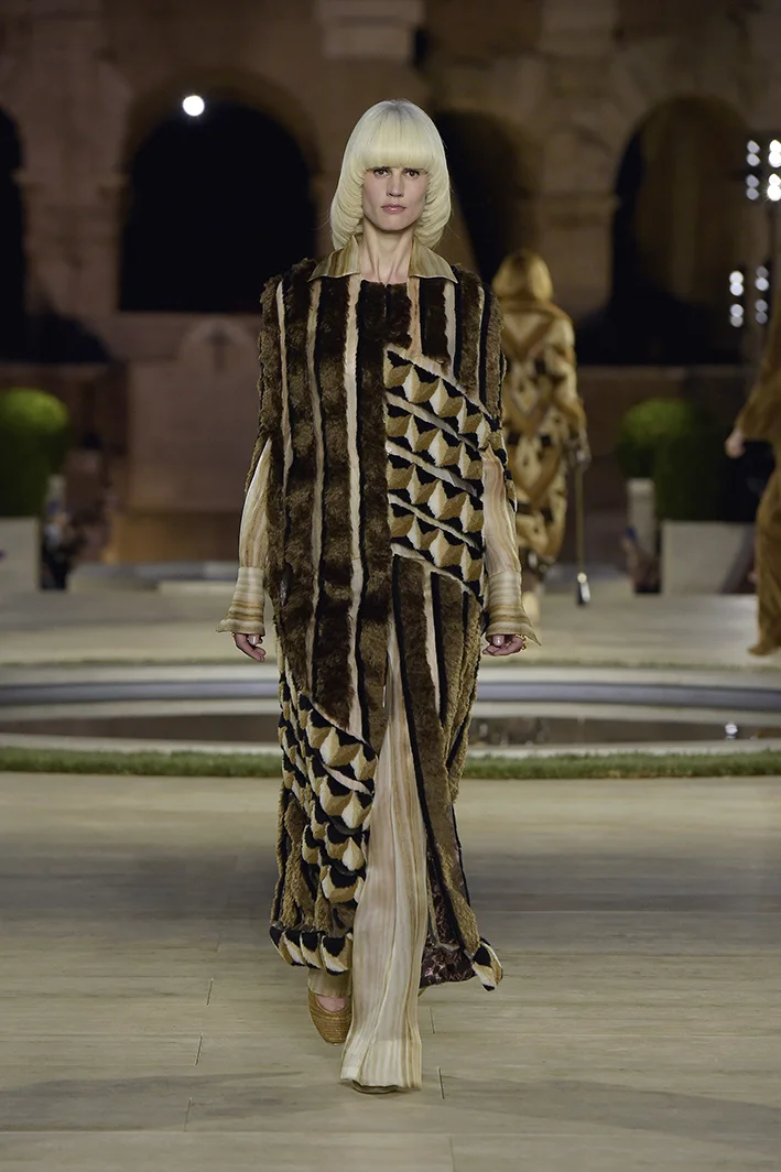 Fendi-PO-HC-F19-0022.jpg