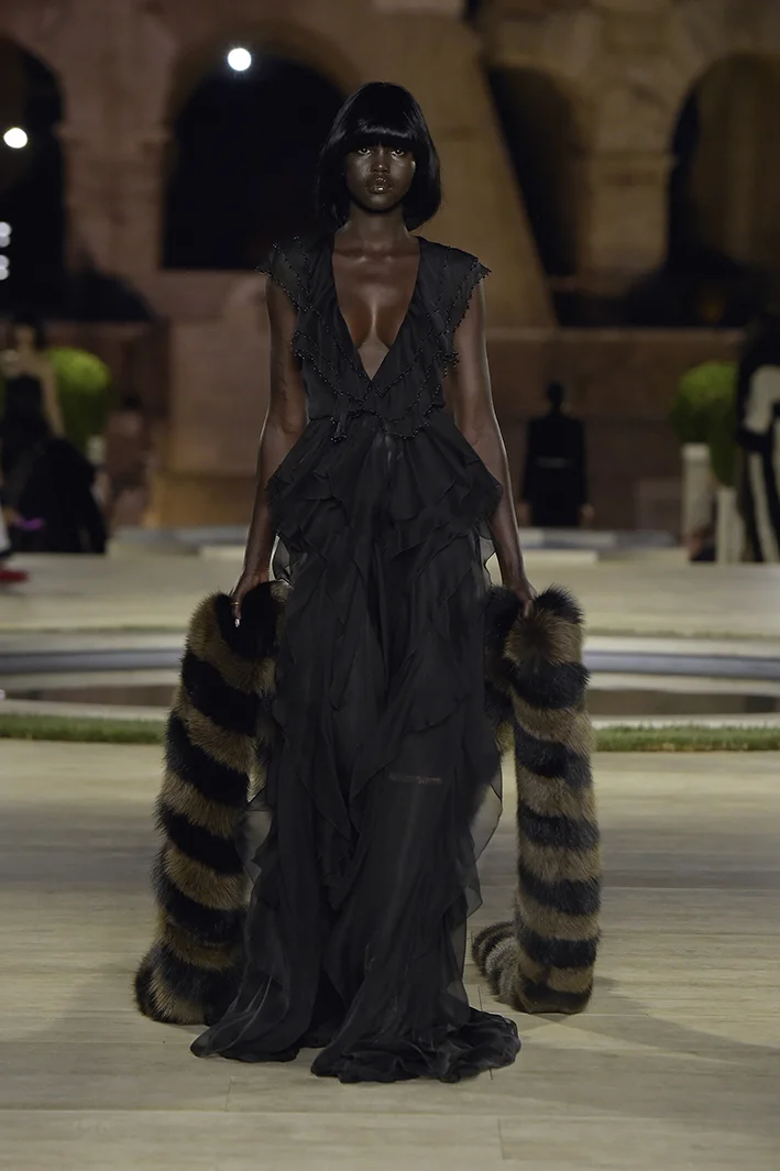 Fendi-PO-HC-F19-0028.jpg
