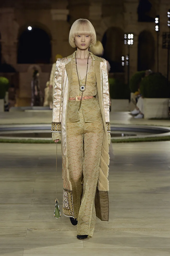 Fendi-PO-HC-F19-0035.jpg