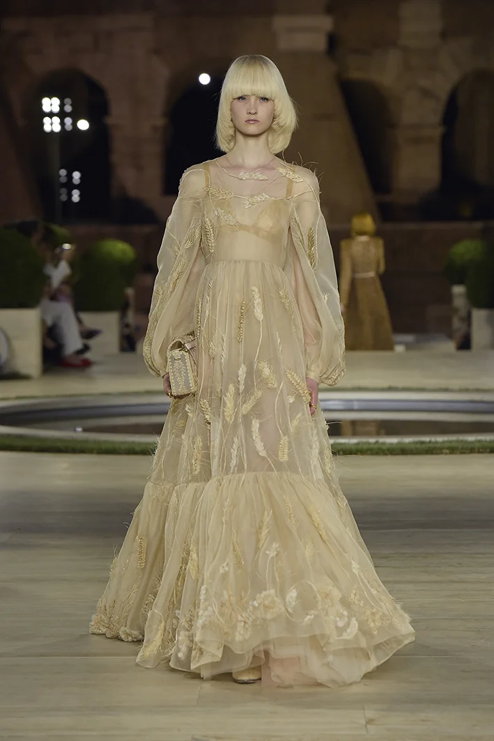 Fendi-PO-HC-F19-0042.jpg