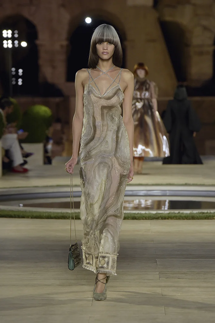 Fendi-PO-HC-F19-0044.jpg