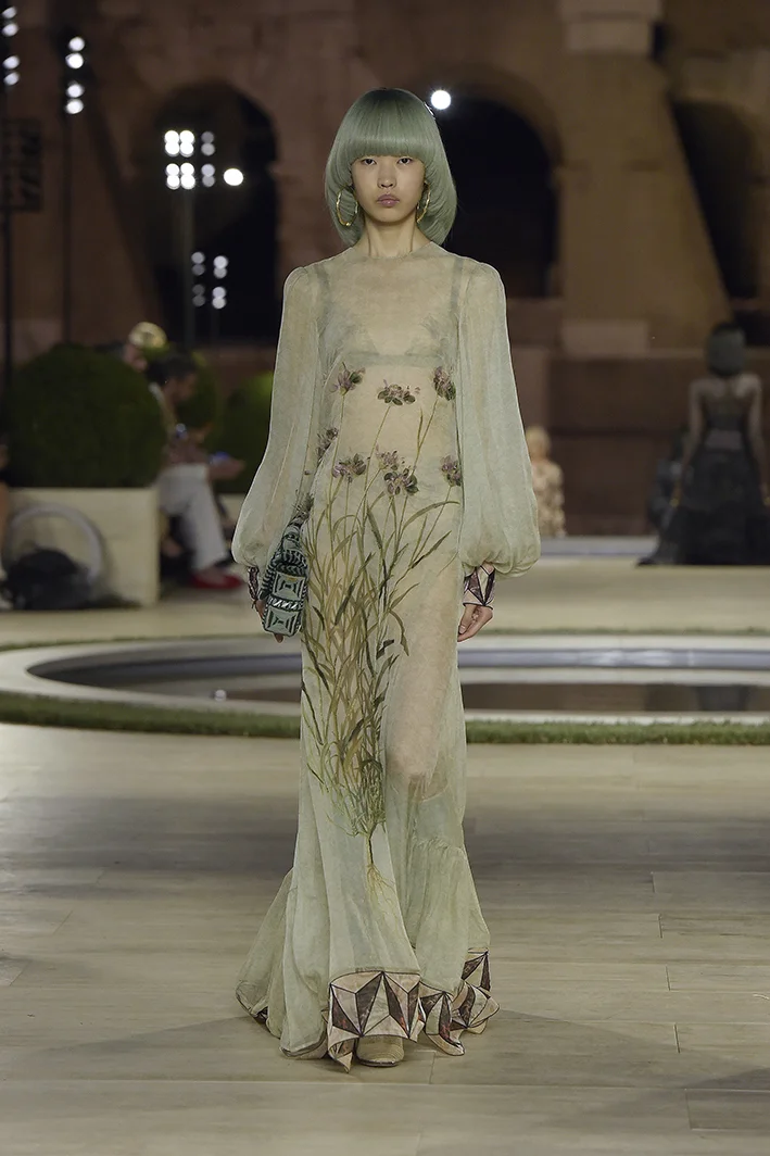 Fendi-PO-HC-F19-0043.jpg