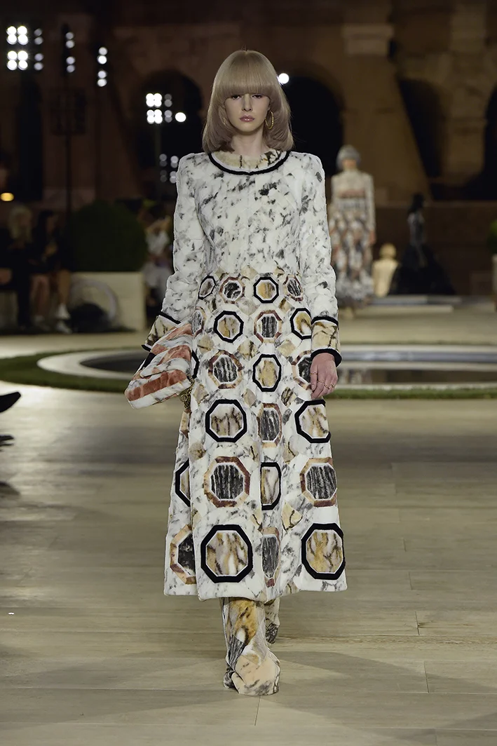 Fendi-PO-HC-F19-0047.jpg