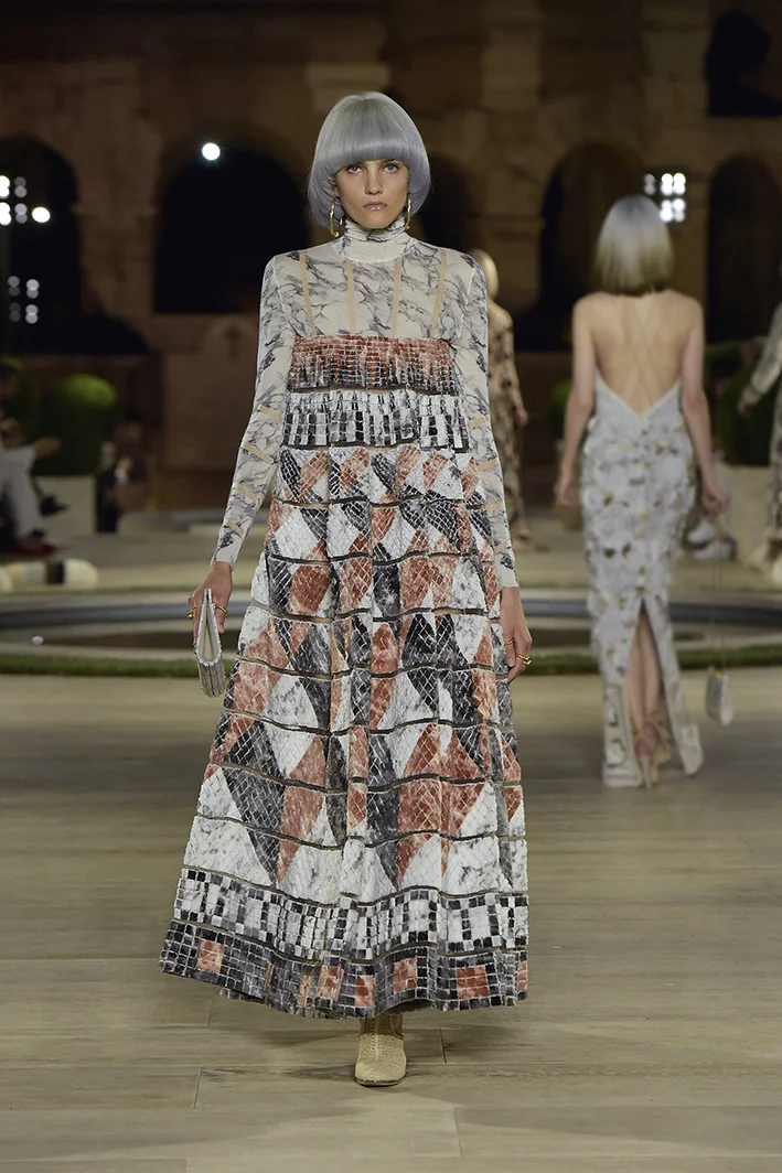 Fendi-PO-HC-F19-0049.jpg