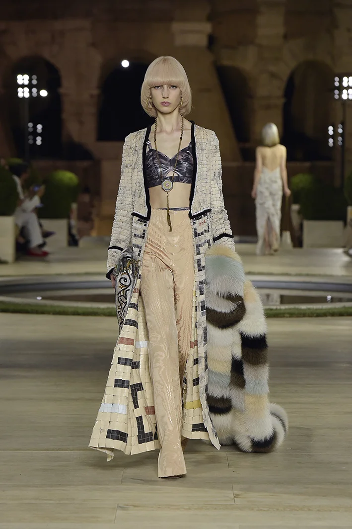 Fendi-PO-HC-F19-0050.jpg