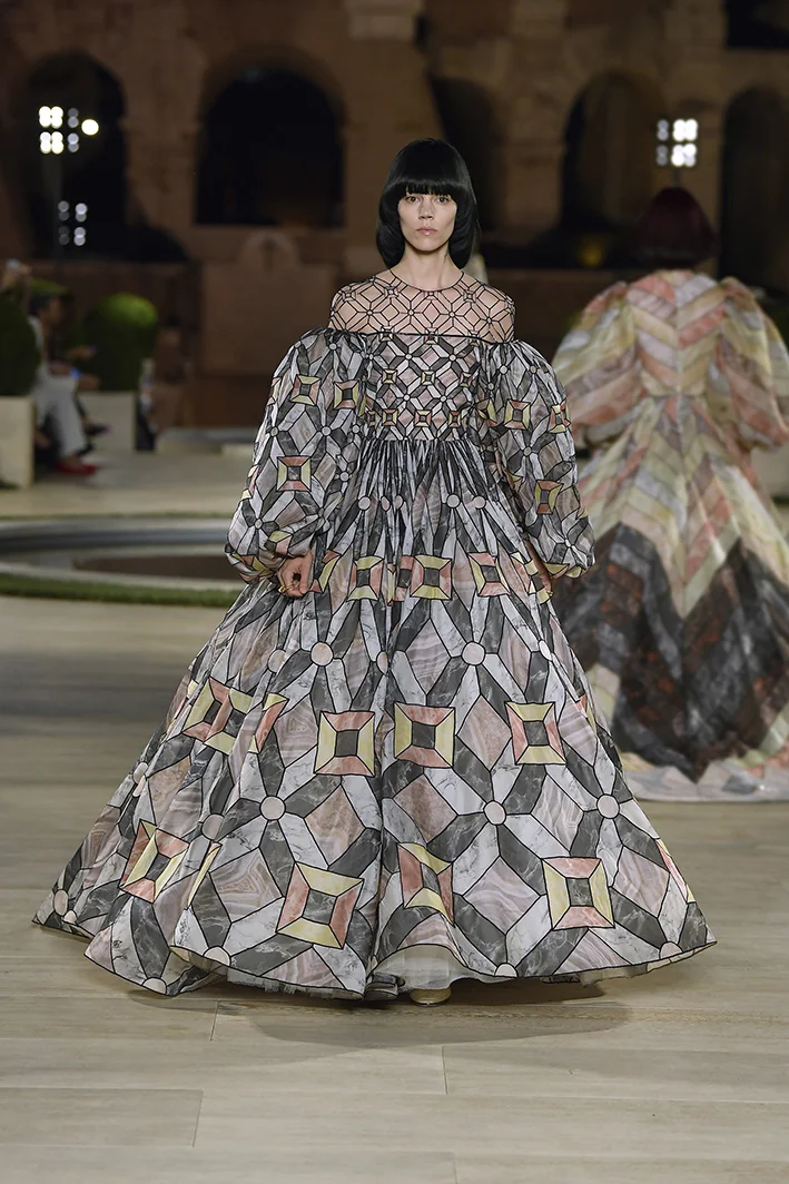 Fendi-PO-HC-F19-0054.jpg