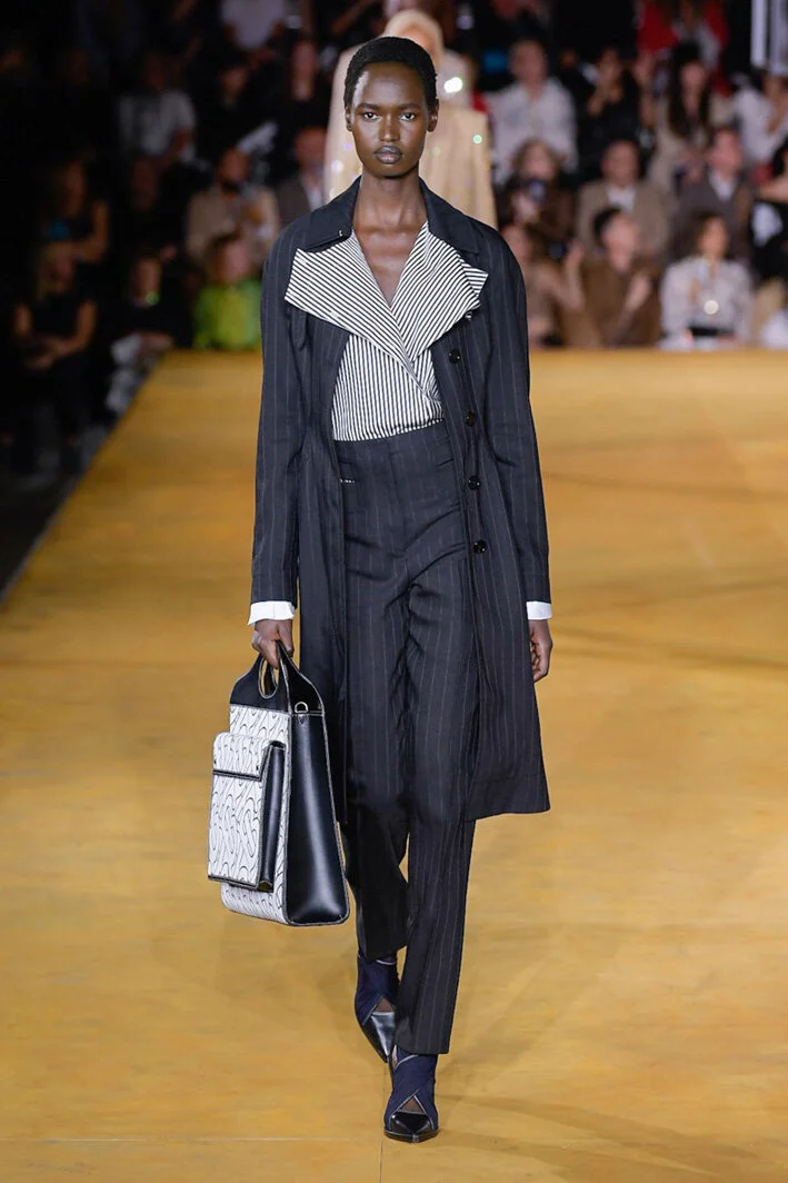 burberry_0753-10212135.jpg