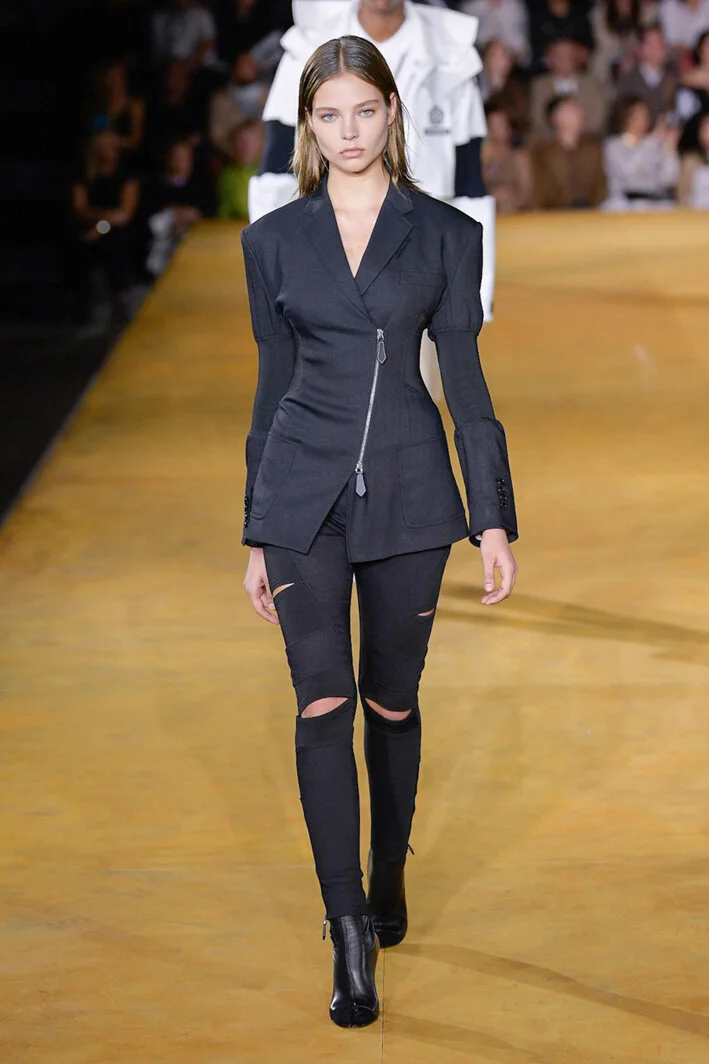 burberry_0975-10212135.jpg