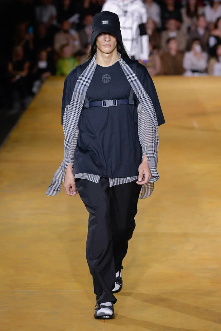 burberry_1004-10212135.jpg