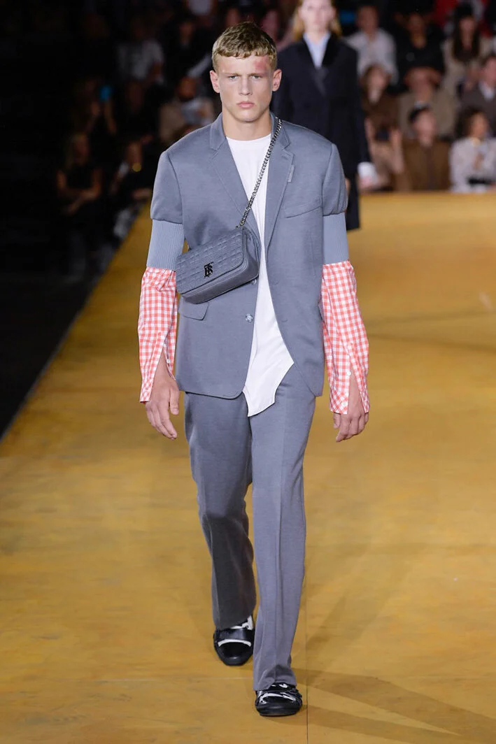 burberry_1349-10212135.jpg
