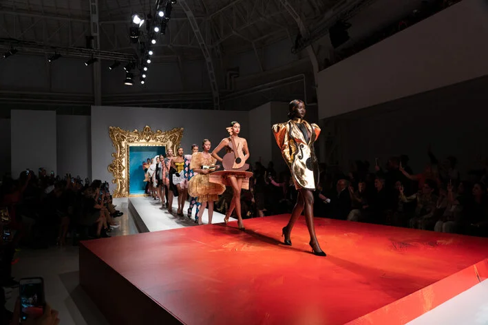 moschino-atm-rs20-7401.jpg