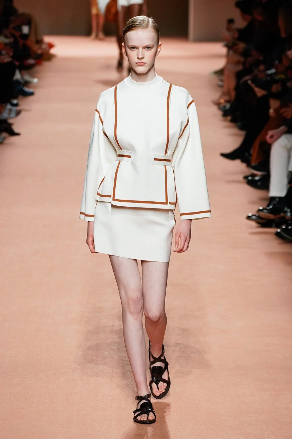 2-HM-HERMES.jpg