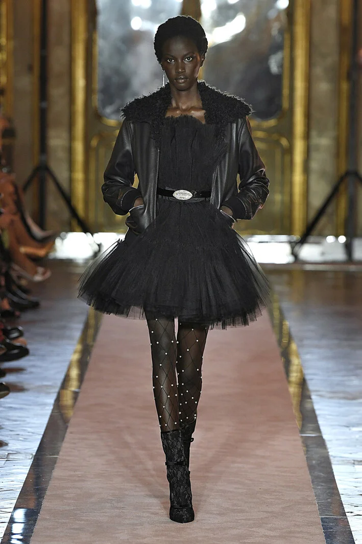 giambattista-valli-x-hm-resort-2020-fashion-show-The-Impression-003.jpg