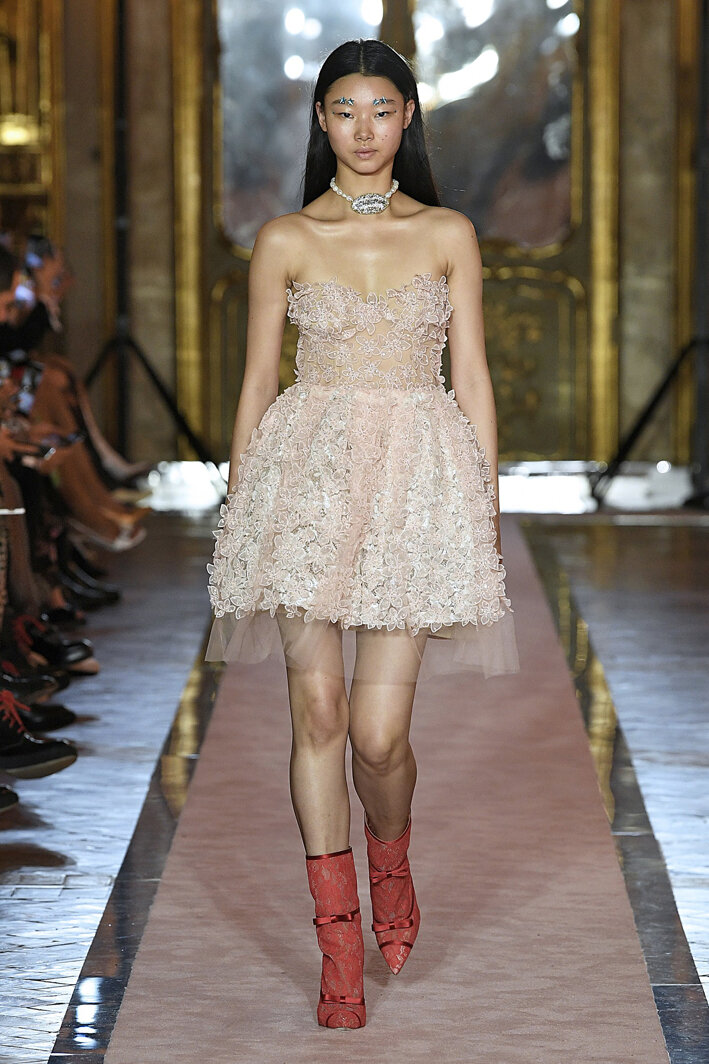 giambattista-valli-x-hm-resort-2020-fashion-show-The-Impression-007.jpg