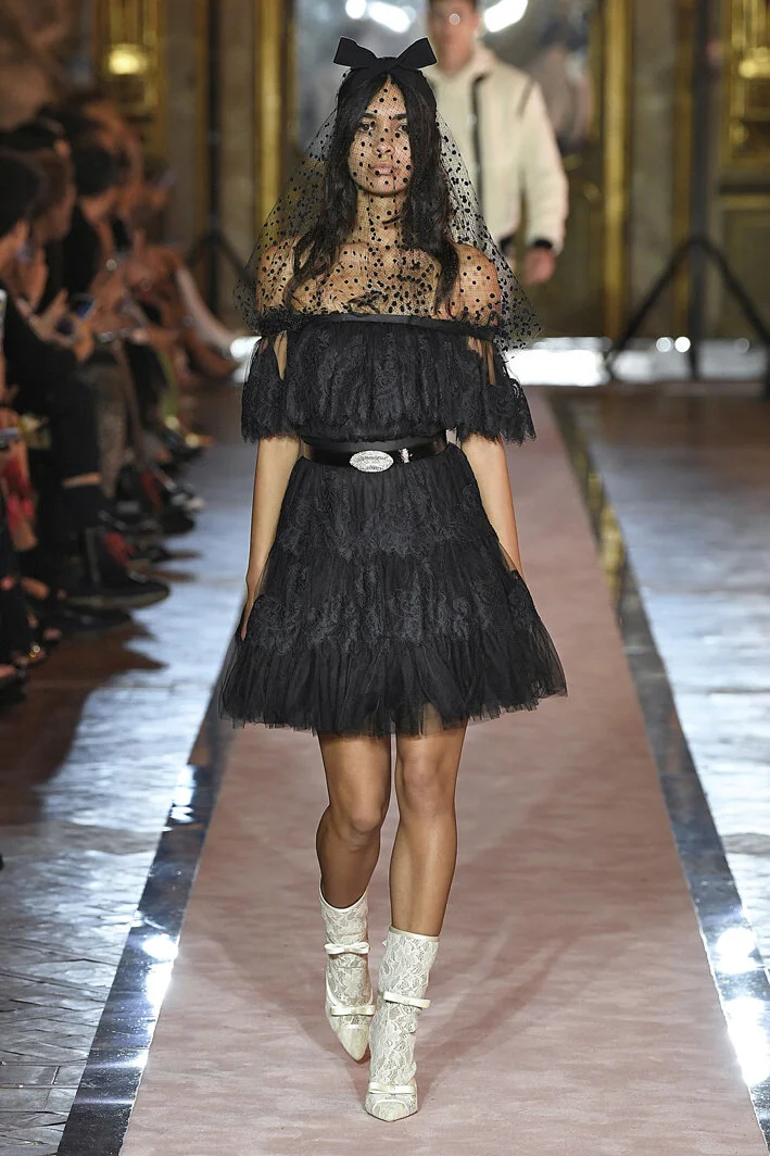 giambattista-valli-x-hm-resort-2020-fashion-show-The-Impression-020.jpg