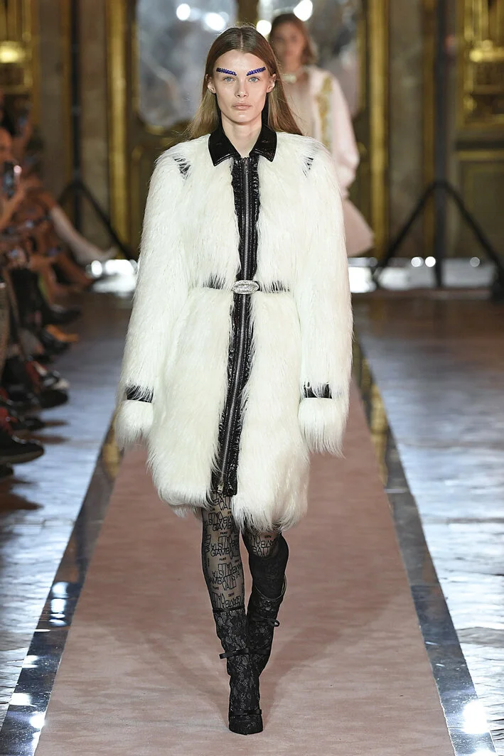 giambattista-valli-x-hm-resort-2020-fashion-show-The-Impression-032.jpg