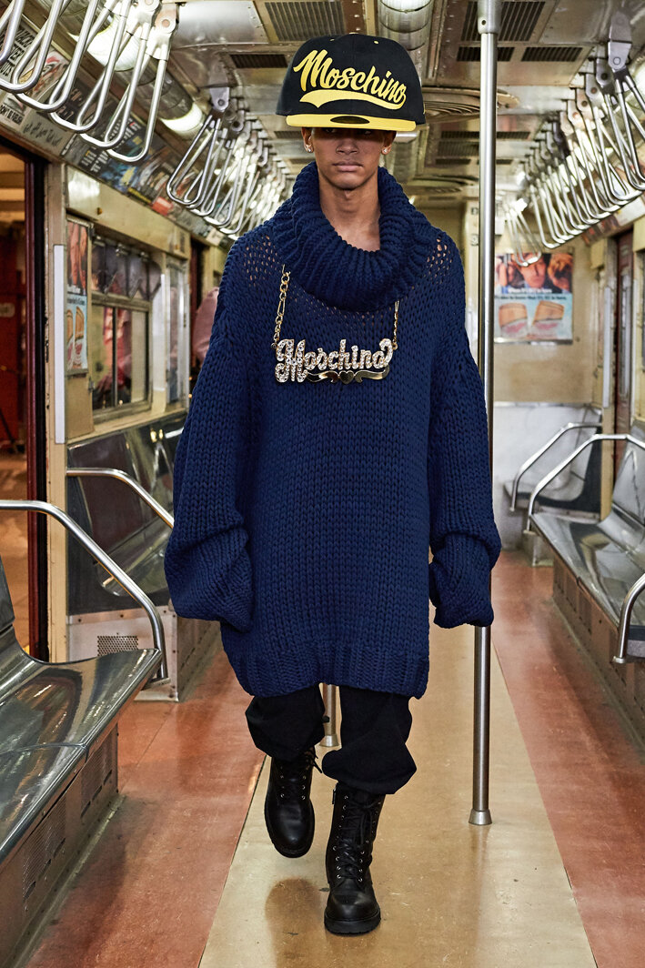 00010-Moschino-Pre-Fall_2020-_SDR0230.jpg