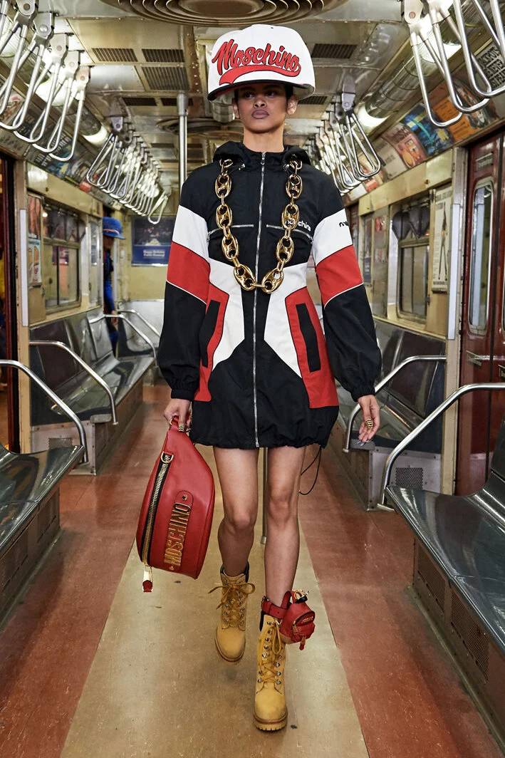 00044-Moschino-Pre-Fall_2020-_SDR1087.jpg