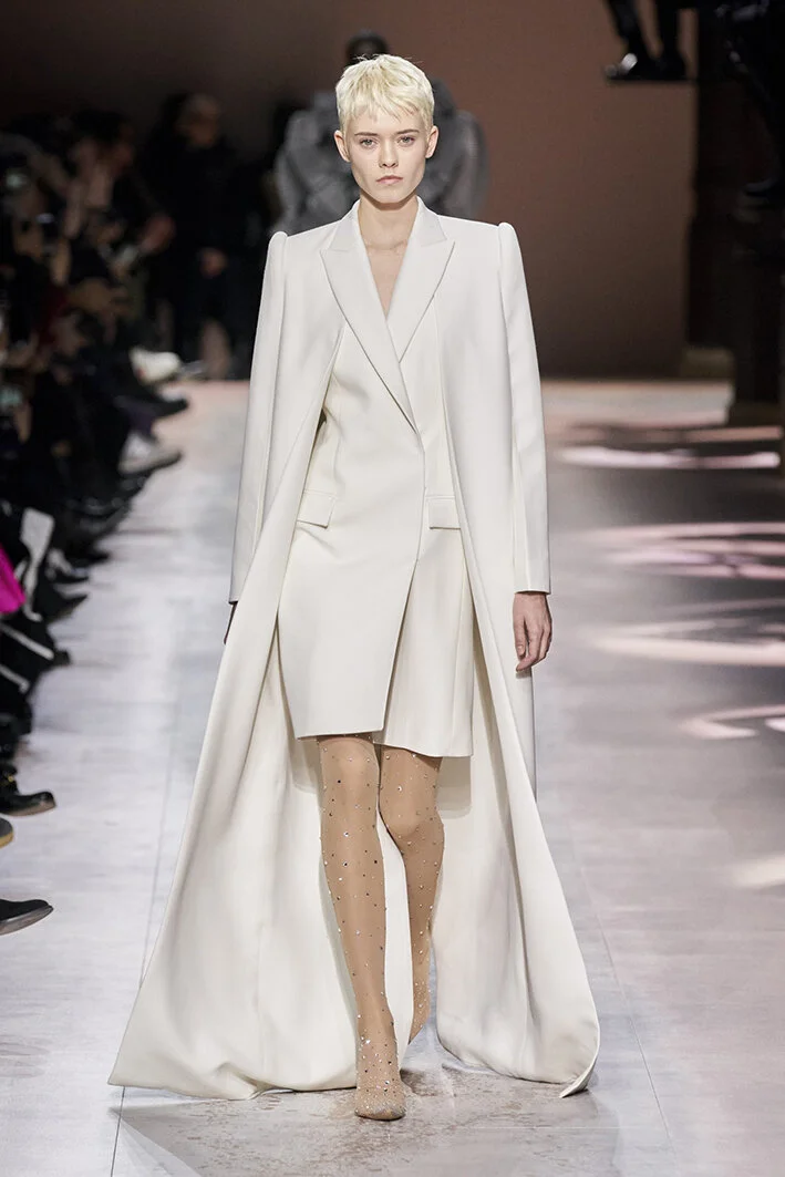 Givenchy-CS20_02.jpg