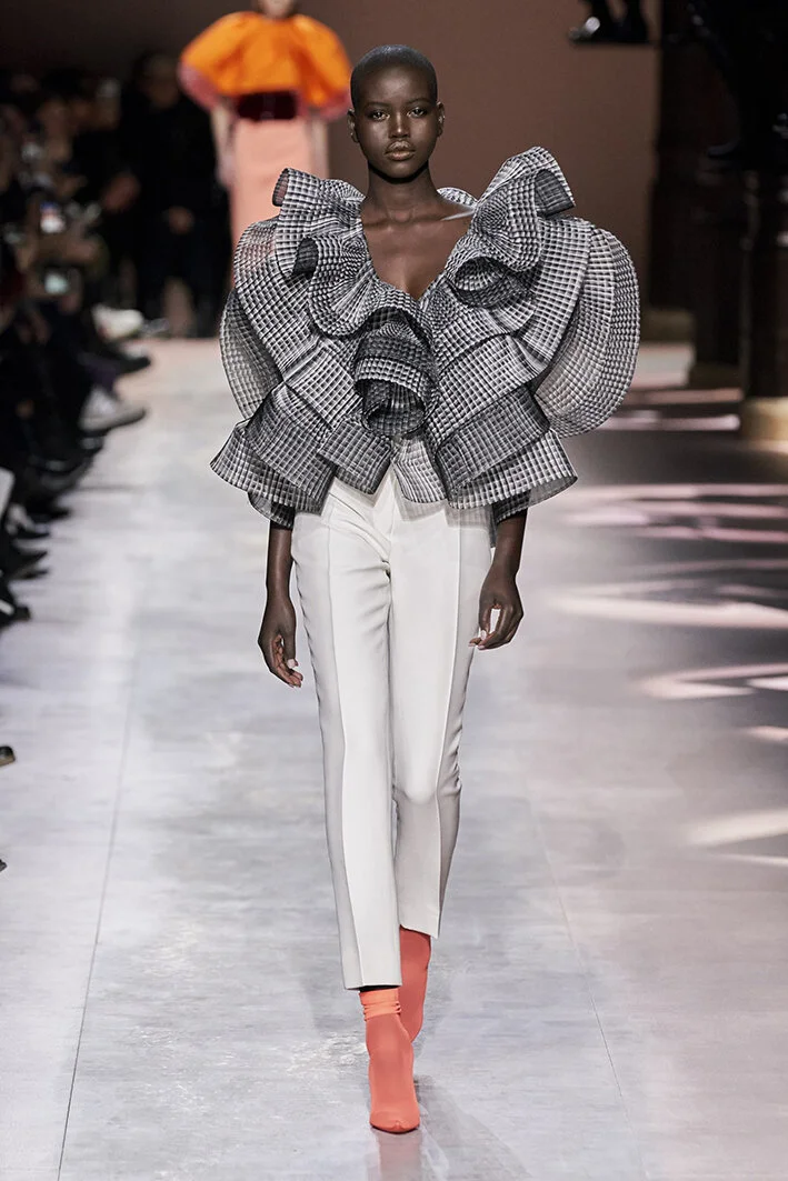 Givenchy-CS20_03.jpg