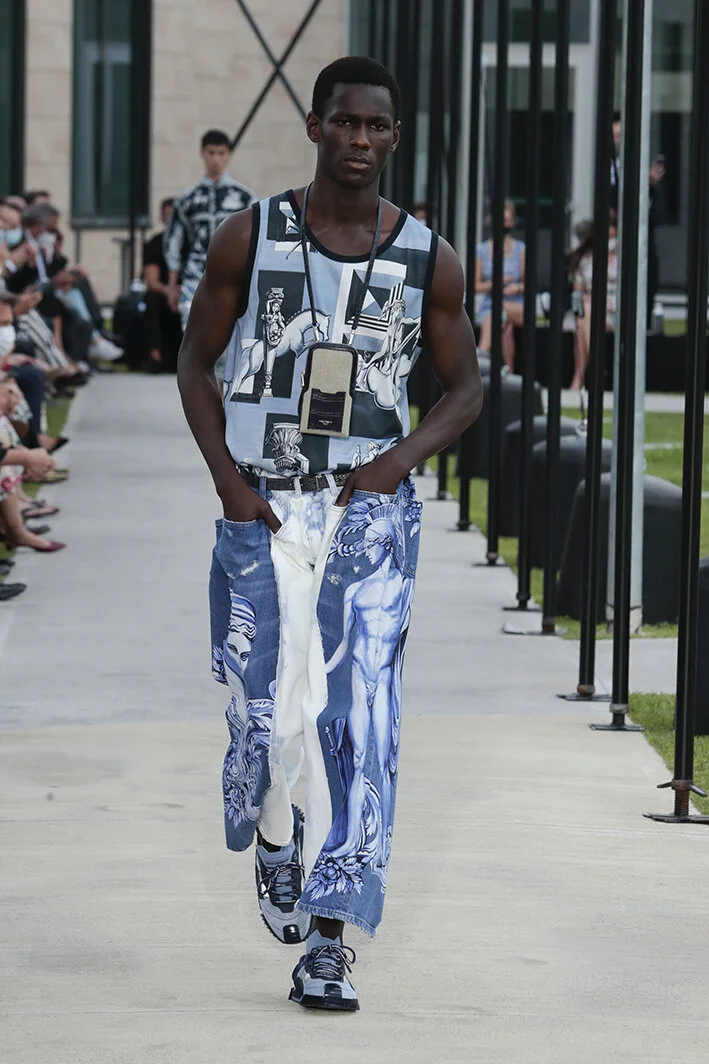 00002-DOLCE-GABBANA-MENSWEAR-SPRING-21.jpg