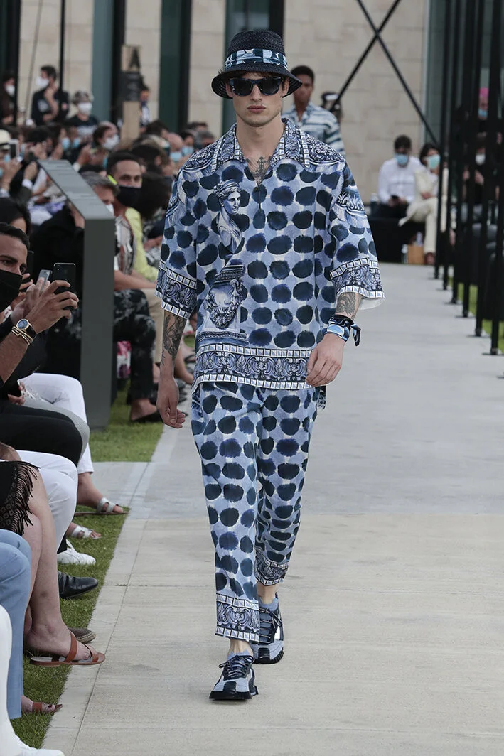 00008-DOLCE-GABBANA-MENSWEAR-SPRING-21.jpg