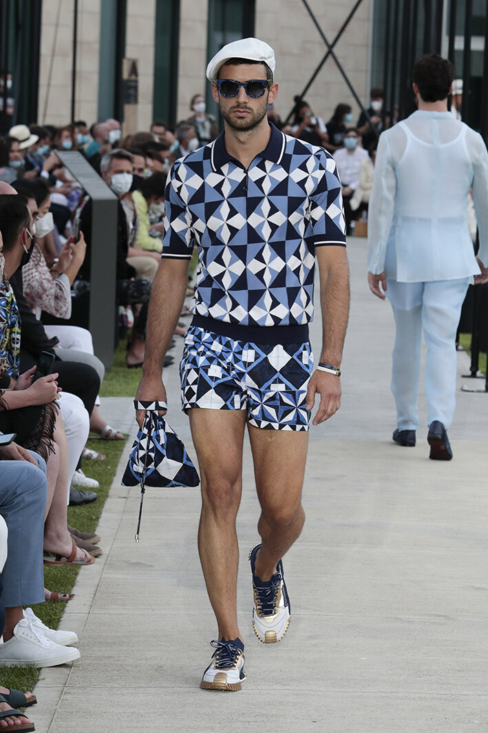 00024-DOLCE-GABBANA-MENSWEAR-SPRING-21.jpg