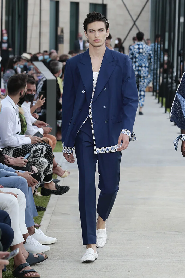 00060-DOLCE-GABBANA-MENSWEAR-SPRING-21.jpg
