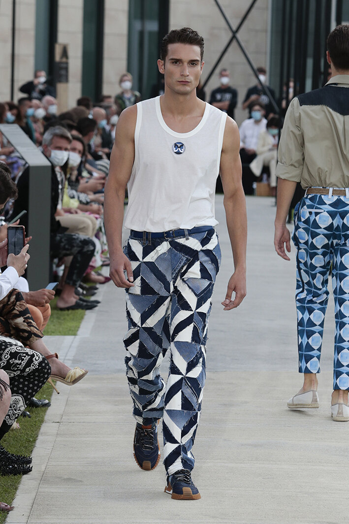 00078-DOLCE-GABBANA-MENSWEAR-SPRING-21.jpg