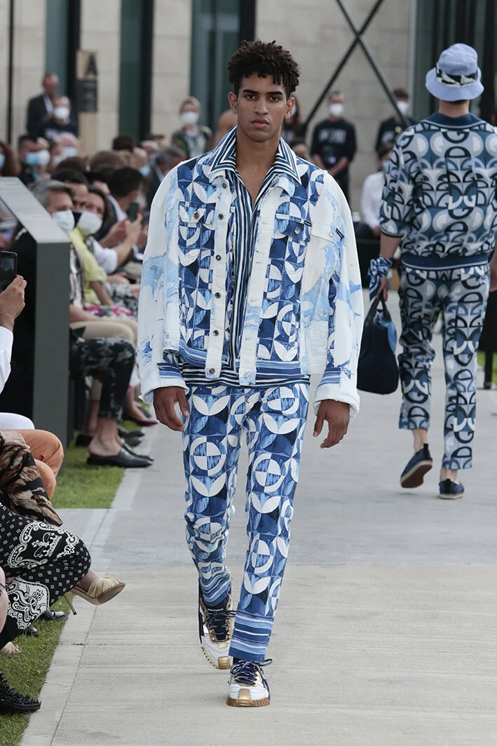 00090-DOLCE-GABBANA-MENSWEAR-SPRING-21.jpg