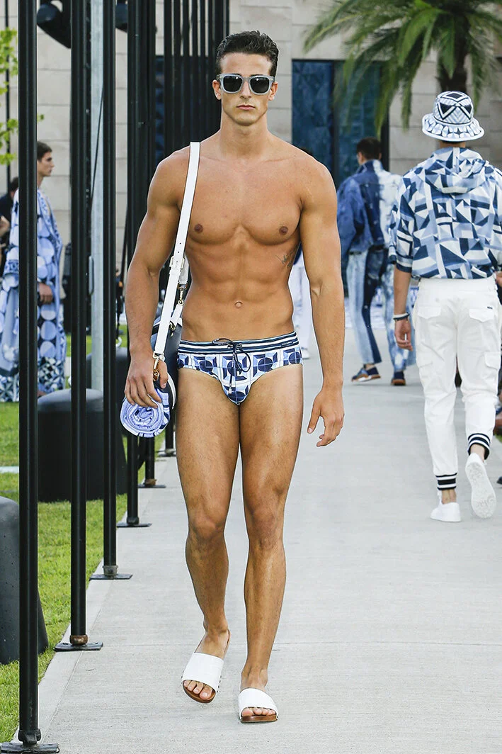 00097-DOLCE-GABBANA-MENSWEAR-SPRING-21.jpg