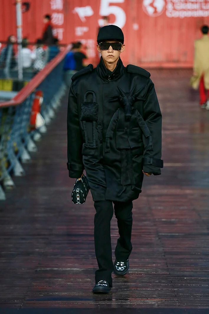 00009-LOUIS-VUITTON-MENSWEAR-SPRING-21.jpg