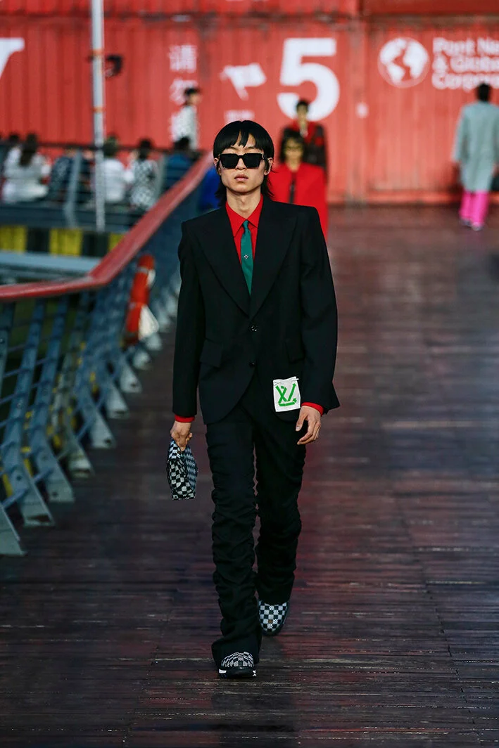00010-LOUIS-VUITTON-MENSWEAR-SPRING-21.jpg