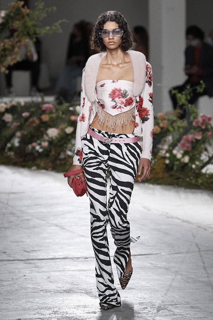 blumarine-rs21-0302.jpg
