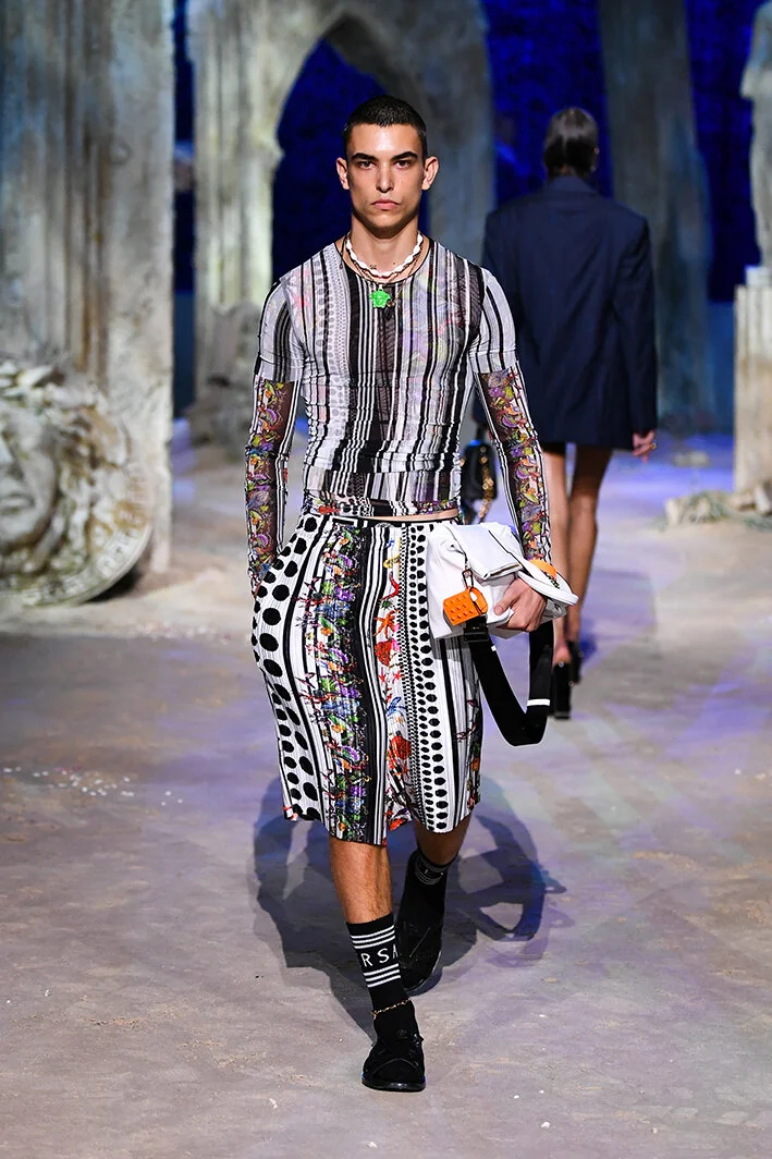 versace-po-rs21-0009.jpg