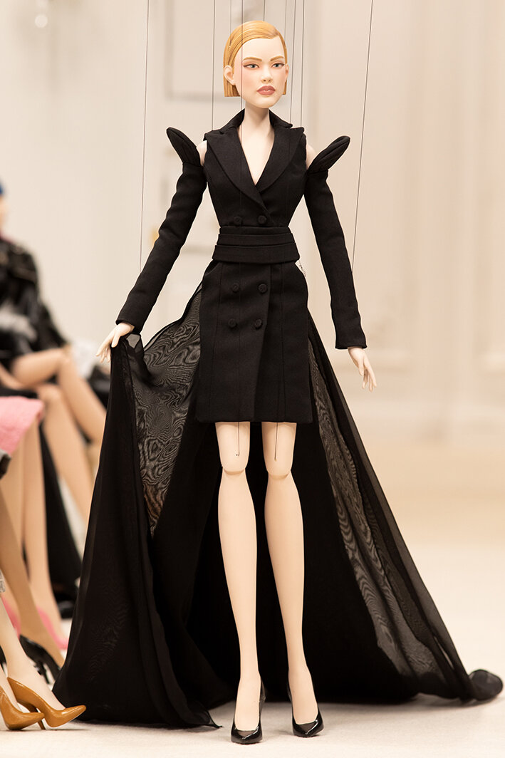 moschino-po-rs21-0032.jpg