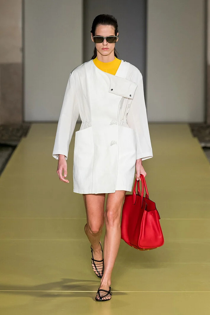 ferragamo-rs21-0110.jpg