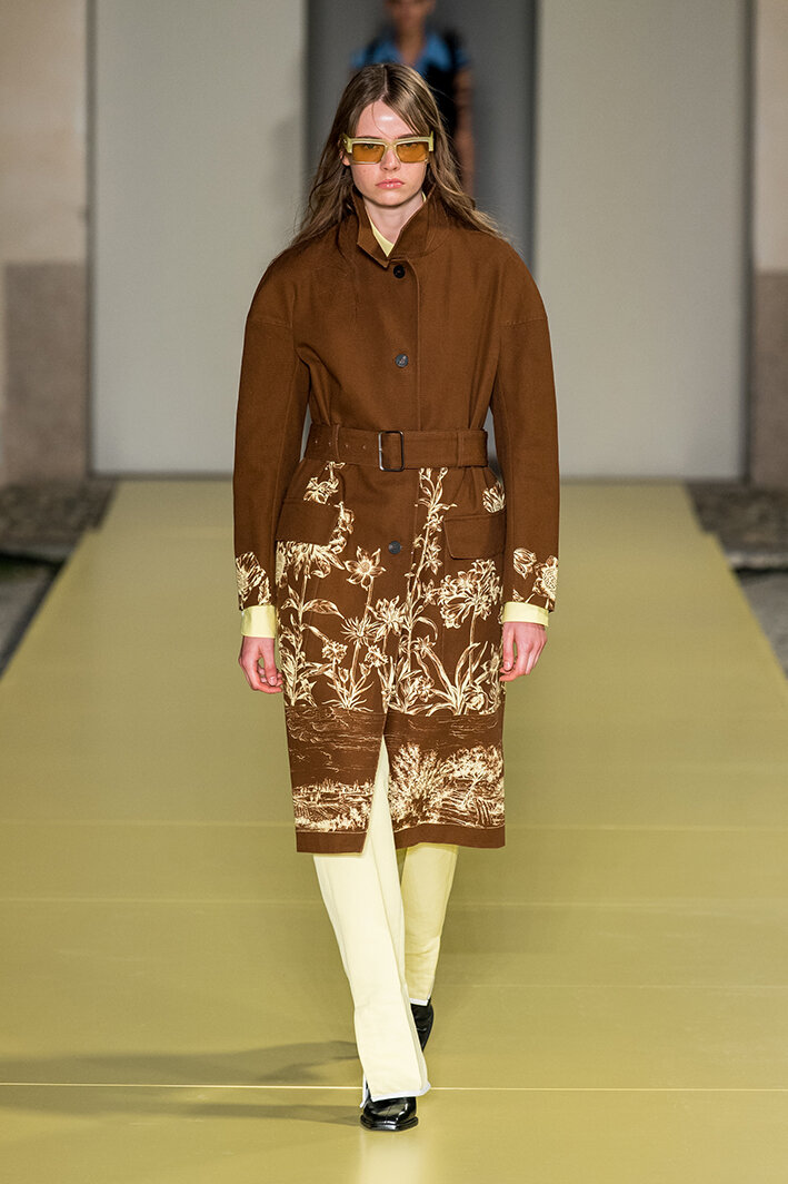 ferragamo-rs21-0300.jpg