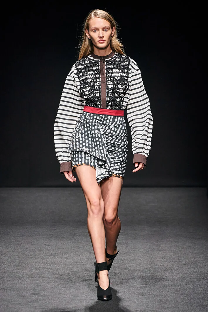 shi-rt-rs21-0040.jpg